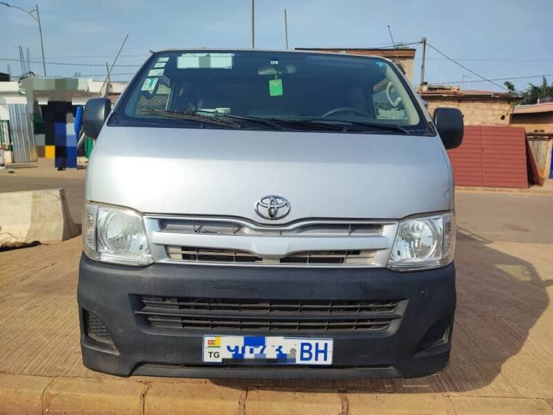 TOYOTA HIACE ANNÉE 2017